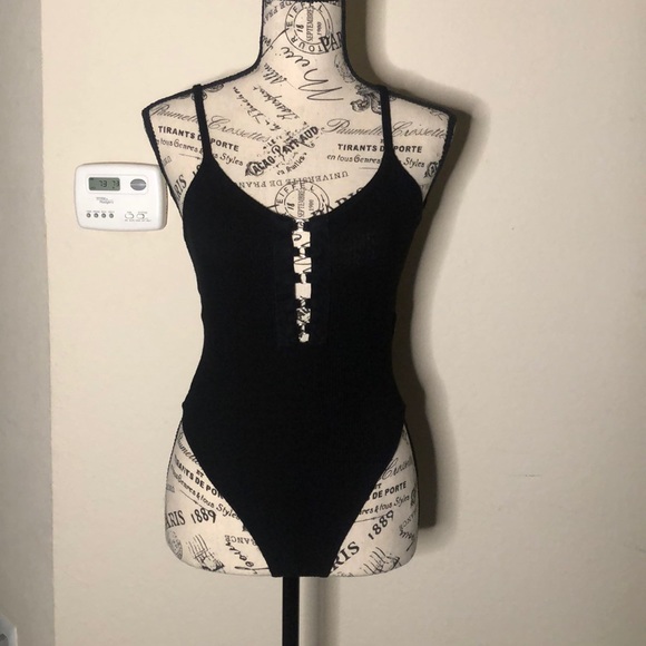 Forever 21 Tops - Forever 21 Bodysuit